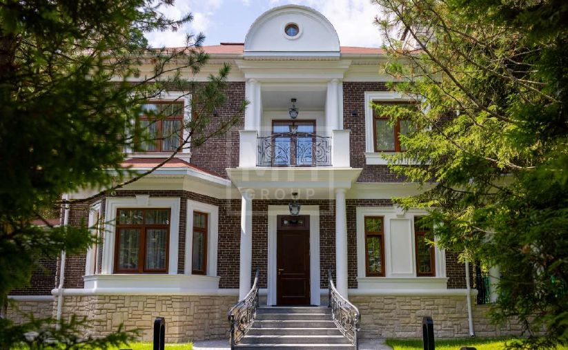 Дом с новым ремонтом в Николино