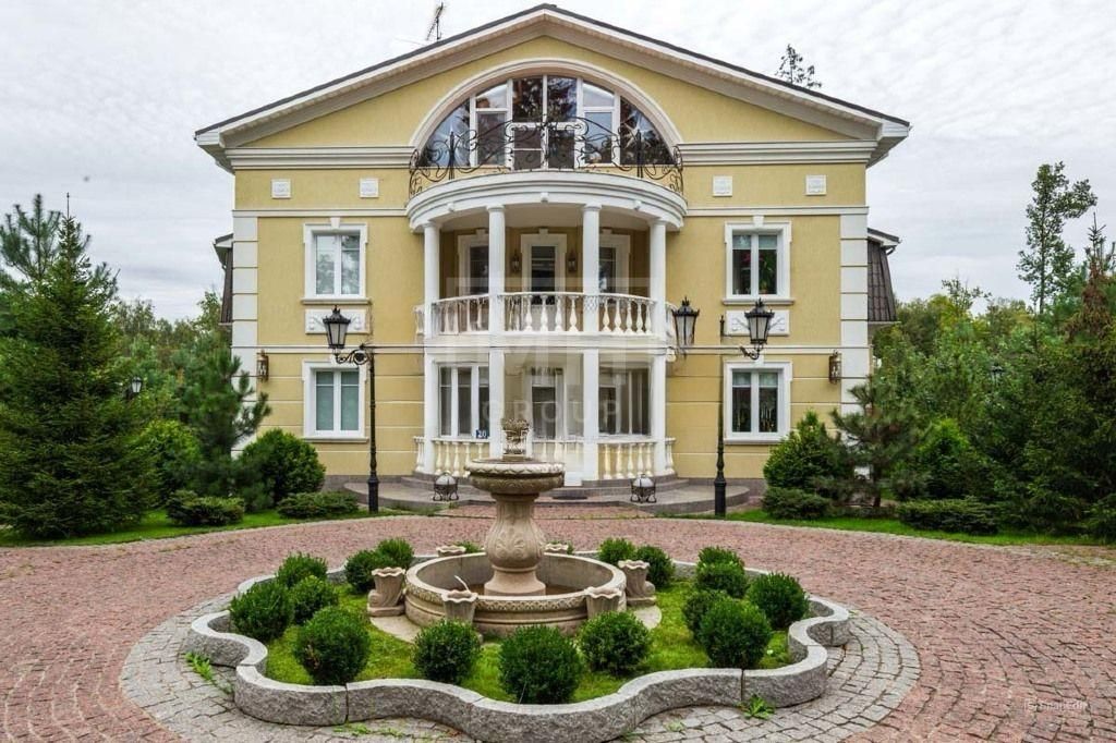 Продаётся 3-этажный коттедж 900 кв.м.