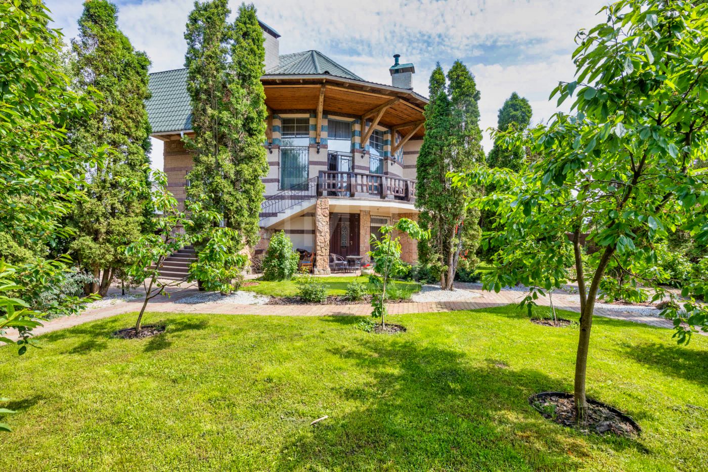 Продажа Дом 388 м² на участке 15 сот. в