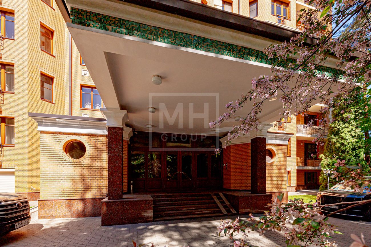 6-к.квартира 220 м², 2/7 эт. - фото 5