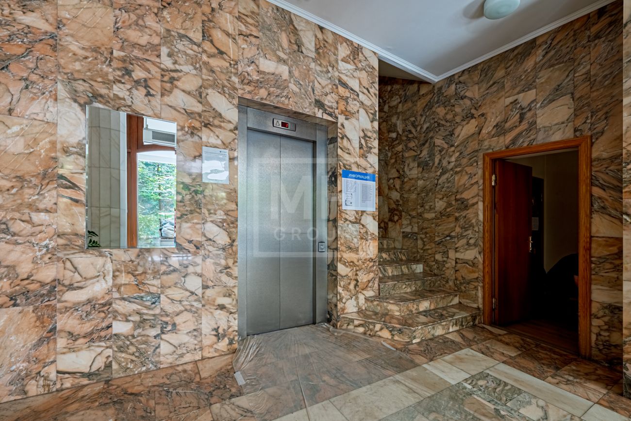 6-к.квартира 220 м², 2/7 эт. - фото 6