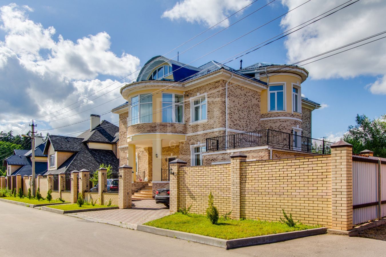 Дом в КП Полесье под ключ с мебелью - фото 2